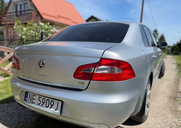 Skoda Superb cena 22900 przebieg: 274000, rok produkcji 2010 z Elbląg małe 211